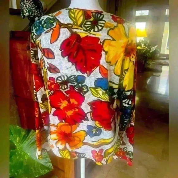 Chico size 2 (Large) 100% cotton. Excellent condition long sleeve crew neck - Picture 4 of 7